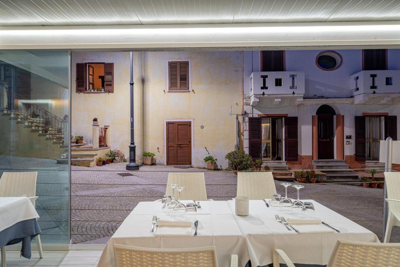 Hotel Marinaro Santa Teresa Gallura Extérieur photo