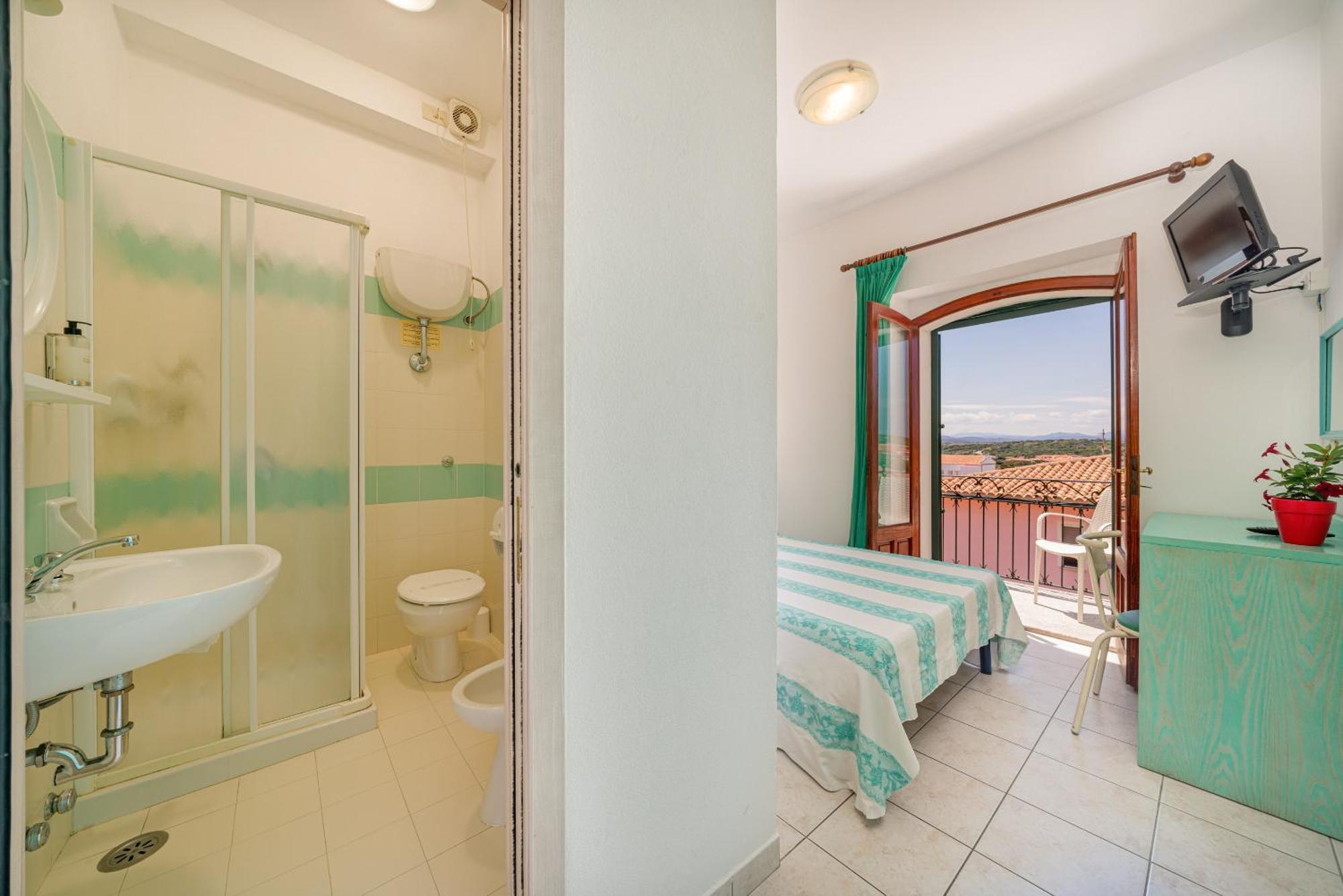 Hotel Marinaro Santa Teresa Gallura Extérieur photo